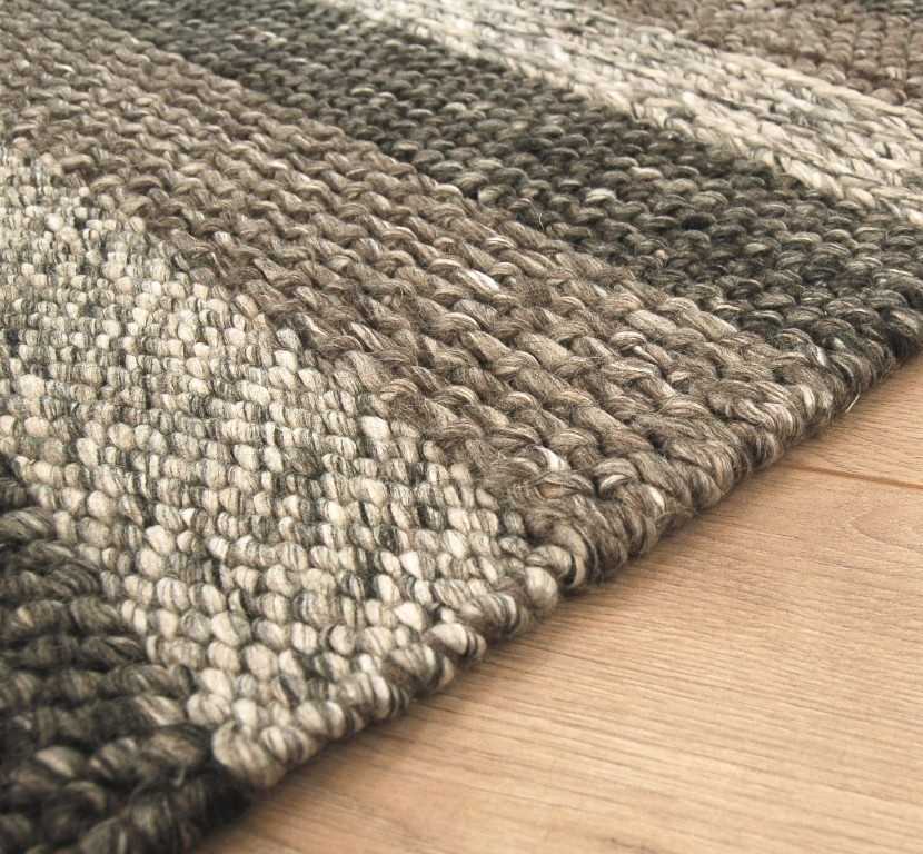 ARROW STRIPE
